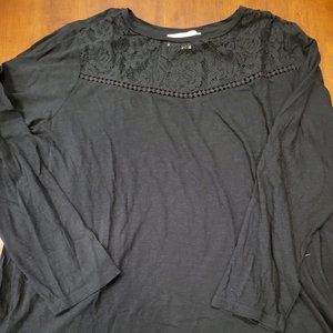 LOFT Plus Black T